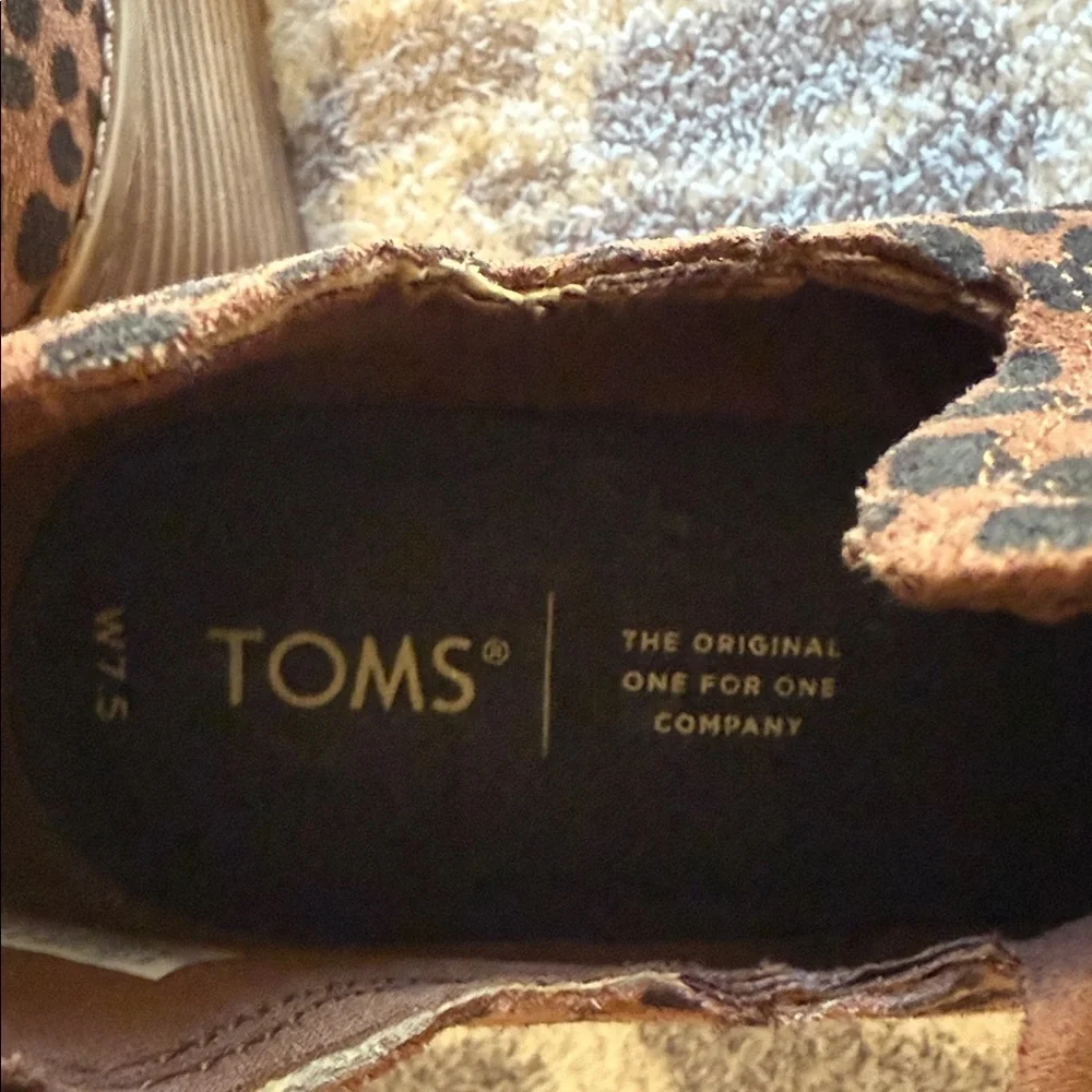 Toms Brown Leopard Print Wedge Shoes Size 7.5 Pull On